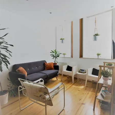 Downtown Relaxed With Private Yard Apartment